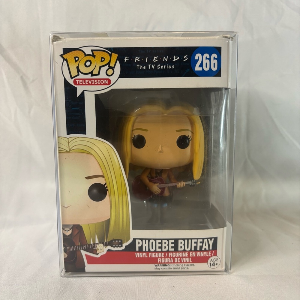 Friends - Phoebe Buffay (Guitar) Funko - **BOX DAMAGE**